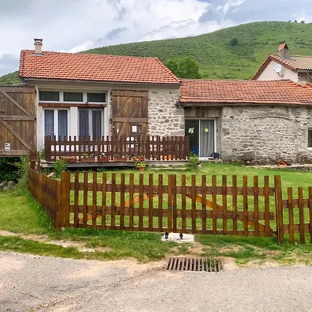 Maison Confortable Avec Jardin A Borne 80 M² * Boree